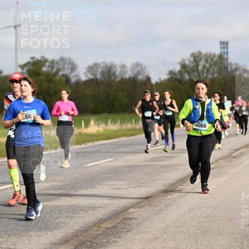 12.04.2026 - 45. Internationalen Wilhelmsburger Insellauf Dr. Thomas Lammeyer http://msf.ph/oto/9436313 12.04.2026 09:27:21 Laufen 2868, 86, 2435, 4066 meine-sportfotos.de