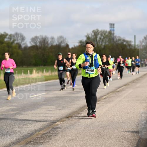 12.04.2026 - 45. Internationalen Wilhelmsburger Insellauf Dr. Thomas Lammeyer http://msf.ph/oto/9436317 12.04.2026 09:27:22 Laufen 3435, 28, 4066 meine-sportfotos.de