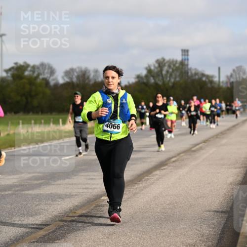 12.04.2026 - 45. Internationalen Wilhelmsburger Insellauf Dr. Thomas Lammeyer http://msf.ph/oto/9436326 12.04.2026 09:27:23 Laufen 4066 meine-sportfotos.de