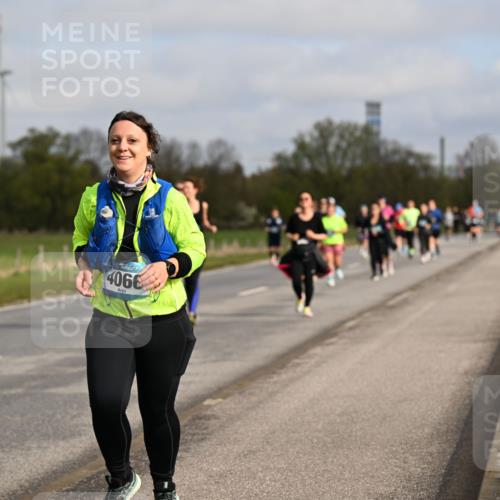 12.04.2026 - 45. Internationalen Wilhelmsburger Insellauf Dr. Thomas Lammeyer http://msf.ph/oto/9436333 12.04.2026 09:27:24 Laufen 4066 meine-sportfotos.de