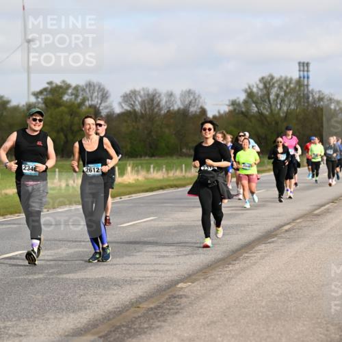 12.04.2026 - 45. Internationalen Wilhelmsburger Insellauf Dr. Thomas Lammeyer http://msf.ph/oto/9436345 12.04.2026 09:27:26 Laufen 231, 2346, 2612 meine-sportfotos.de