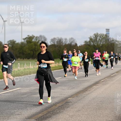 12.04.2026 - 45. Internationalen Wilhelmsburger Insellauf Dr. Thomas Lammeyer http://msf.ph/oto/9436362 12.04.2026 09:27:29 Laufen 2612, 2725, 2312 meine-sportfotos.de