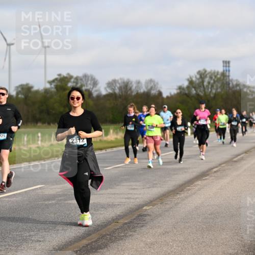12.04.2026 - 45. Internationalen Wilhelmsburger Insellauf Dr. Thomas Lammeyer http://msf.ph/oto/9436364 12.04.2026 09:27:29 Laufen 2725, 2, 2312 meine-sportfotos.de