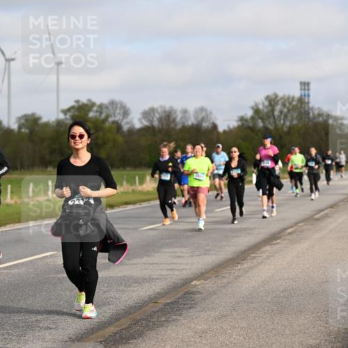 12.04.2026 - 45. Internationalen Wilhelmsburger Insellauf Dr. Thomas Lammeyer http://msf.ph/oto/9436366 12.04.2026 09:27:30 Laufen 2725 meine-sportfotos.de