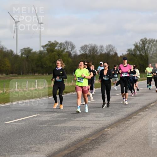 12.04.2026 - 45. Internationalen Wilhelmsburger Insellauf Dr. Thomas Lammeyer http://msf.ph/oto/9436372 12.04.2026 09:27:31 Laufen 4188, 2157, 2321, 3569 meine-sportfotos.de