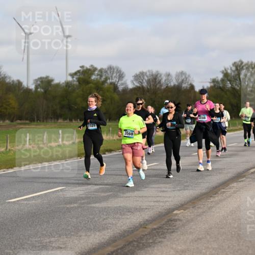 12.04.2026 - 45. Internationalen Wilhelmsburger Insellauf Dr. Thomas Lammeyer http://msf.ph/oto/9436373 12.04.2026 09:27:32 Laufen 2321, 3569, 4188, 2199 meine-sportfotos.de