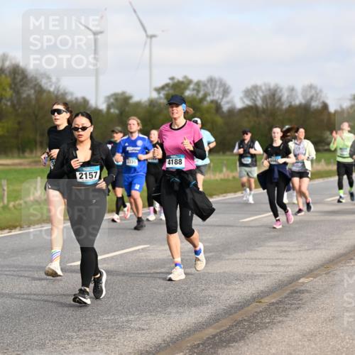 12.04.2026 - 45. Internationalen Wilhelmsburger Insellauf Dr. Thomas Lammeyer http://msf.ph/oto/9436398 12.04.2026 09:27:35 Laufen 3569, 2157, 1335, 4188, 2991 meine-sportfotos.de