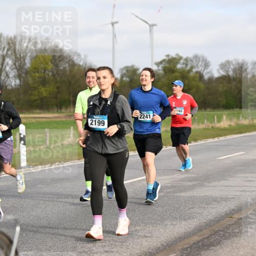 12.04.2026 - 45. Internationalen Wilhelmsburger Insellauf Dr. Thomas Lammeyer http://msf.ph/oto/9436419 12.04.2026 09:27:42 Laufen 4, 2199, 2241, 46 meine-sportfotos.de