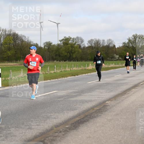 12.04.2026 - 45. Internationalen Wilhelmsburger Insellauf Dr. Thomas Lammeyer http://msf.ph/oto/9436428 12.04.2026 09:27:44 Laufen 224, 2353, 3046 meine-sportfotos.de