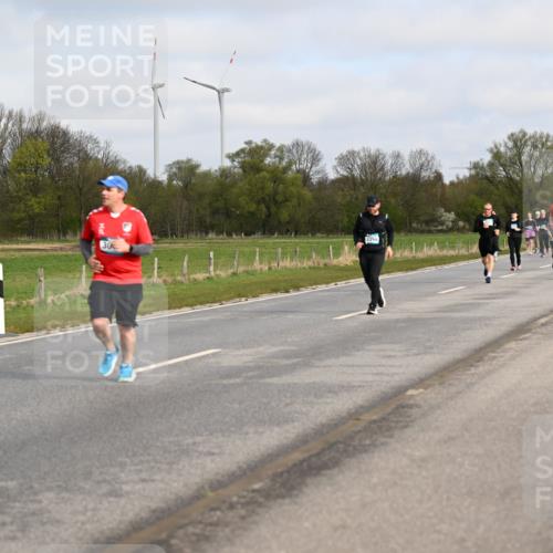 12.04.2026 - 45. Internationalen Wilhelmsburger Insellauf Dr. Thomas Lammeyer http://msf.ph/oto/9436429 12.04.2026 09:27:44 Laufen 2241, 30 meine-sportfotos.de