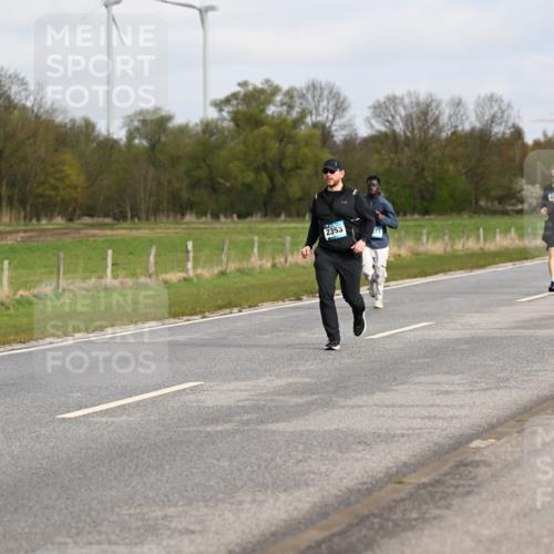 12.04.2026 - 45. Internationalen Wilhelmsburger Insellauf Dr. Thomas Lammeyer http://msf.ph/oto/9436433 12.04.2026 09:27:45 Laufen 2353, 404 meine-sportfotos.de