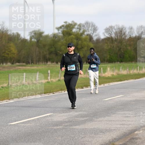 12.04.2026 - 45. Internationalen Wilhelmsburger Insellauf Dr. Thomas Lammeyer http://msf.ph/oto/9436434 12.04.2026 09:27:46 Laufen 2353, 3373, 4004 meine-sportfotos.de