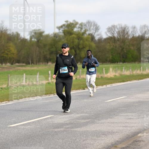 12.04.2026 - 45. Internationalen Wilhelmsburger Insellauf Dr. Thomas Lammeyer http://msf.ph/oto/9436436 12.04.2026 09:27:46 Laufen 2353, 3373, 4004 meine-sportfotos.de