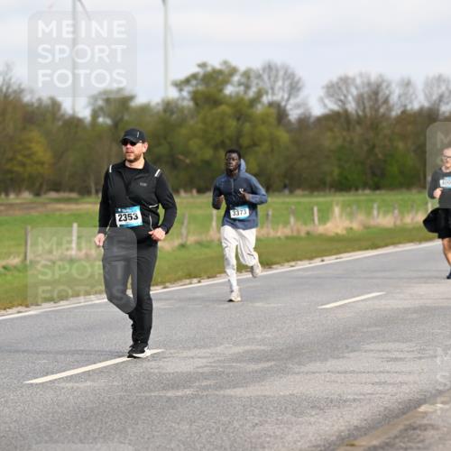 12.04.2026 - 45. Internationalen Wilhelmsburger Insellauf Dr. Thomas Lammeyer http://msf.ph/oto/9436441 12.04.2026 09:27:47 Laufen 2353, 204, 3373, 4004 meine-sportfotos.de