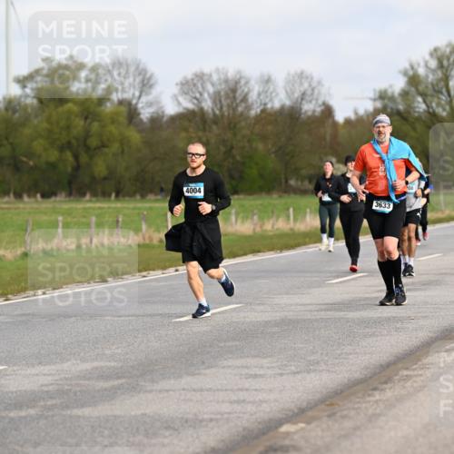 12.04.2026 - 45. Internationalen Wilhelmsburger Insellauf Dr. Thomas Lammeyer http://msf.ph/oto/9436453 12.04.2026 09:27:49 Laufen 3, 4004, 3633, 208, 3537 meine-sportfotos.de