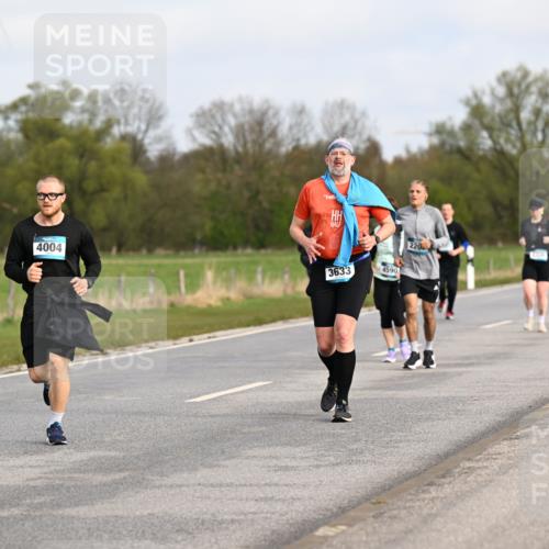 12.04.2026 - 45. Internationalen Wilhelmsburger Insellauf Dr. Thomas Lammeyer http://msf.ph/oto/9436465 12.04.2026 09:27:51 Laufen 4004, 3633, 4590, 220 meine-sportfotos.de