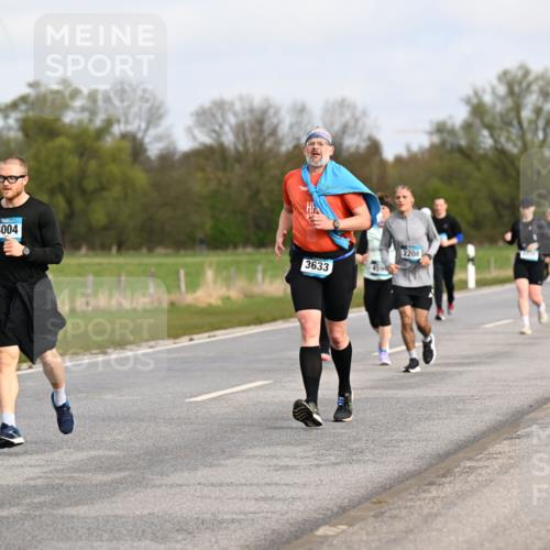 12.04.2026 - 45. Internationalen Wilhelmsburger Insellauf Dr. Thomas Lammeyer http://msf.ph/oto/9436467 12.04.2026 09:27:51 Laufen 4004, 2208, 3633, 459 meine-sportfotos.de