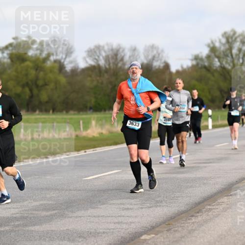 12.04.2026 - 45. Internationalen Wilhelmsburger Insellauf Dr. Thomas Lammeyer http://msf.ph/oto/9436468 12.04.2026 09:27:51 Laufen 4004, 3633, 4590, 208 meine-sportfotos.de