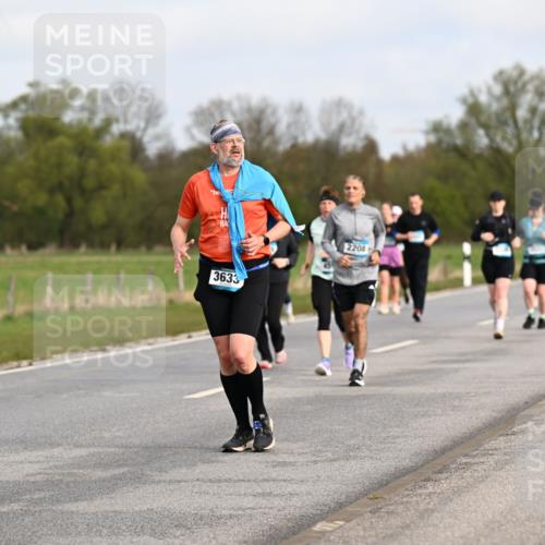 12.04.2026 - 45. Internationalen Wilhelmsburger Insellauf Dr. Thomas Lammeyer http://msf.ph/oto/9436472 12.04.2026 09:27:52 Laufen 04, 3633, 2208 meine-sportfotos.de