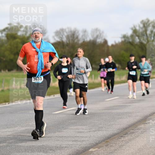 12.04.2026 - 45. Internationalen Wilhelmsburger Insellauf Dr. Thomas Lammeyer http://msf.ph/oto/9436479 12.04.2026 09:27:53 Laufen 228, 3633 meine-sportfotos.de
