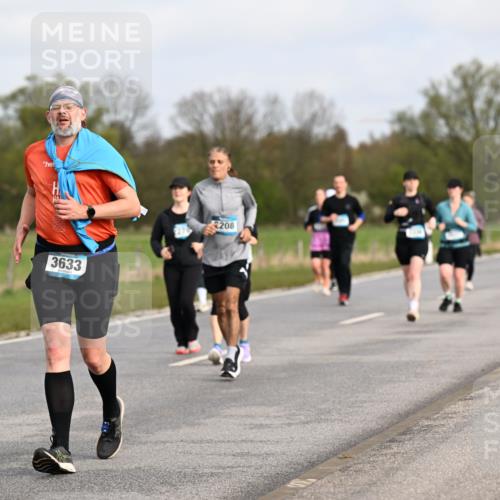 12.04.2026 - 45. Internationalen Wilhelmsburger Insellauf Dr. Thomas Lammeyer http://msf.ph/oto/9436482 12.04.2026 09:27:54 Laufen 3633, 208 meine-sportfotos.de