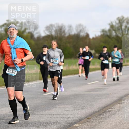 12.04.2026 - 45. Internationalen Wilhelmsburger Insellauf Dr. Thomas Lammeyer http://msf.ph/oto/9436483 12.04.2026 09:27:54 Laufen 3633, 2208 meine-sportfotos.de