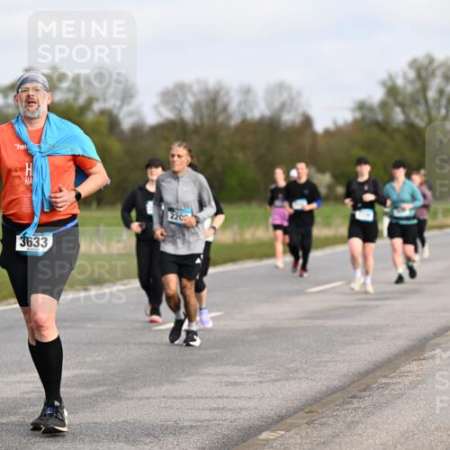 12.04.2026 - 45. Internationalen Wilhelmsburger Insellauf Dr. Thomas Lammeyer http://msf.ph/oto/9436484 12.04.2026 09:27:54 Laufen 2202, 3633 meine-sportfotos.de