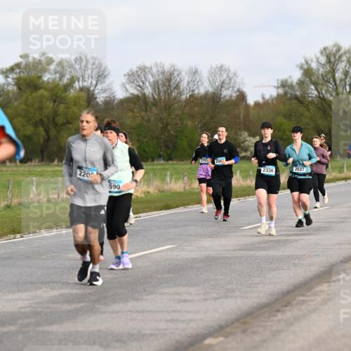 12.04.2026 - 45. Internationalen Wilhelmsburger Insellauf Dr. Thomas Lammeyer http://msf.ph/oto/9436487 12.04.2026 09:27:55 Laufen 3633, 2200, 590, 370, 256, 2336, 3537, 3398, 3715, 3114 meine-sportfotos.de
