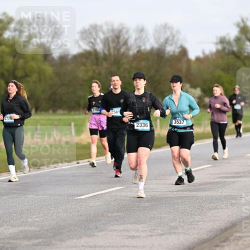 12.04.2026 - 45. Internationalen Wilhelmsburger Insellauf Dr. Thomas Lammeyer http://msf.ph/oto/9436496 12.04.2026 09:27:57 Laufen 3702, 279, 2565, 2776, 3537, 2336 meine-sportfotos.de