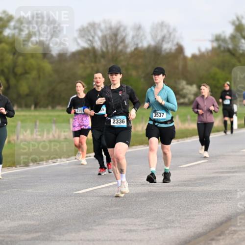 12.04.2026 - 45. Internationalen Wilhelmsburger Insellauf Dr. Thomas Lammeyer http://msf.ph/oto/9436498 12.04.2026 09:27:57 Laufen 2776, 65, 2336, 3537, 1198 meine-sportfotos.de