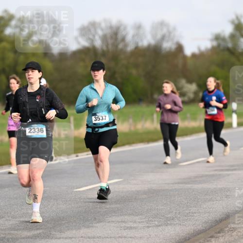 12.04.2026 - 45. Internationalen Wilhelmsburger Insellauf Dr. Thomas Lammeyer http://msf.ph/oto/9436511 12.04.2026 09:27:59 Laufen 3, 245, 2336, 3537 meine-sportfotos.de
