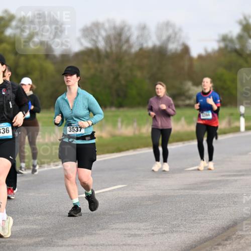 12.04.2026 - 45. Internationalen Wilhelmsburger Insellauf Dr. Thomas Lammeyer http://msf.ph/oto/9436513 12.04.2026 09:28:00 Laufen 2336, 3537, 1360 meine-sportfotos.de