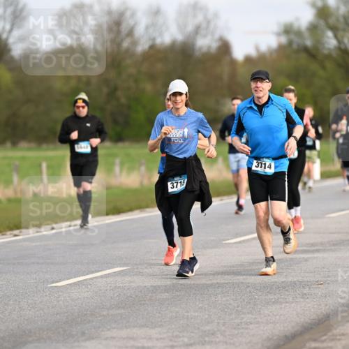 12.04.2026 - 45. Internationalen Wilhelmsburger Insellauf Dr. Thomas Lammeyer http://msf.ph/oto/9436547 12.04.2026 09:28:06 Laufen 3540, 3715, 3714 meine-sportfotos.de