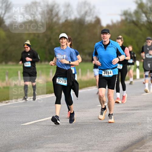 12.04.2026 - 45. Internationalen Wilhelmsburger Insellauf Dr. Thomas Lammeyer http://msf.ph/oto/9436549 12.04.2026 09:28:06 Laufen 3548, 3715, 3714 meine-sportfotos.de