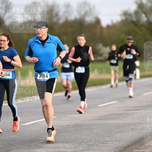 12.04.2026 - 45. Internationalen Wilhelmsburger Insellauf Dr. Thomas Lammeyer http://msf.ph/oto/9436561 12.04.2026 09:28:08 Laufen 3715, 2481, 356, 3714 meine-sportfotos.de