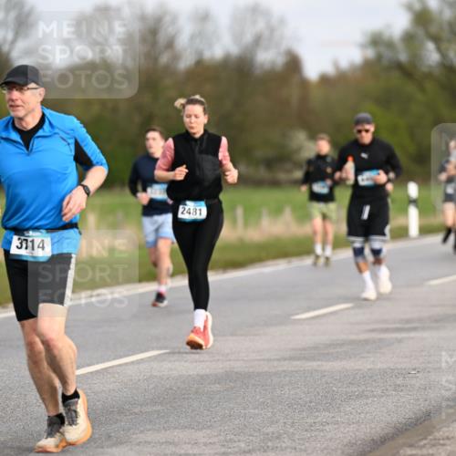 12.04.2026 - 45. Internationalen Wilhelmsburger Insellauf Dr. Thomas Lammeyer http://msf.ph/oto/9436566 12.04.2026 09:28:09 Laufen 4856, 3714, 2481 meine-sportfotos.de