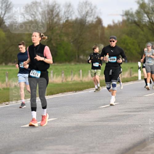 12.04.2026 - 45. Internationalen Wilhelmsburger Insellauf Dr. Thomas Lammeyer http://msf.ph/oto/9436572 12.04.2026 09:28:10 Laufen 223, 2481, 3298, 4406, 2739, 2165 meine-sportfotos.de