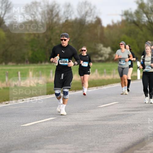 12.04.2026 - 45. Internationalen Wilhelmsburger Insellauf Dr. Thomas Lammeyer http://msf.ph/oto/9436589 12.04.2026 09:28:12 Laufen 4406, 3297, 2165 meine-sportfotos.de