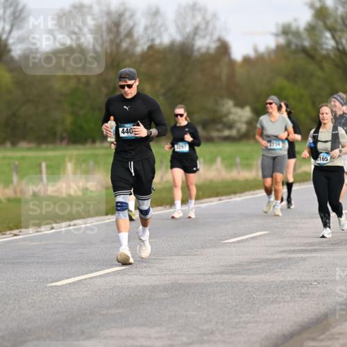 12.04.2026 - 45. Internationalen Wilhelmsburger Insellauf Dr. Thomas Lammeyer http://msf.ph/oto/9436591 12.04.2026 09:28:13 Laufen 440, 2739, 3297, 165 meine-sportfotos.de