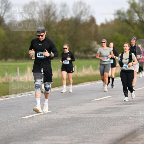 12.04.2026 - 45. Internationalen Wilhelmsburger Insellauf Dr. Thomas Lammeyer http://msf.ph/oto/9436594 12.04.2026 09:28:13 Laufen 440, 32, 97, 165 meine-sportfotos.de