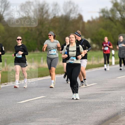 12.04.2026 - 45. Internationalen Wilhelmsburger Insellauf Dr. Thomas Lammeyer http://msf.ph/oto/9436608 12.04.2026 09:28:16 Laufen 3297, 3298, 2739, 2726, 2165 meine-sportfotos.de