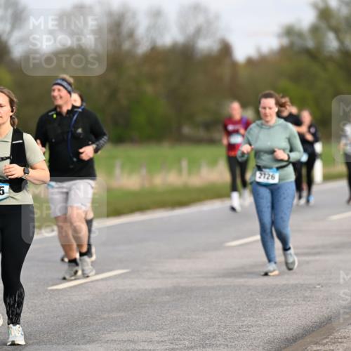 12.04.2026 - 45. Internationalen Wilhelmsburger Insellauf Dr. Thomas Lammeyer http://msf.ph/oto/9436626 12.04.2026 09:28:19 Laufen 2165, 2726 meine-sportfotos.de