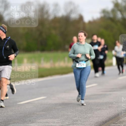 12.04.2026 - 45. Internationalen Wilhelmsburger Insellauf Dr. Thomas Lammeyer http://msf.ph/oto/9436632 12.04.2026 09:28:20 Laufen 2726 meine-sportfotos.de
