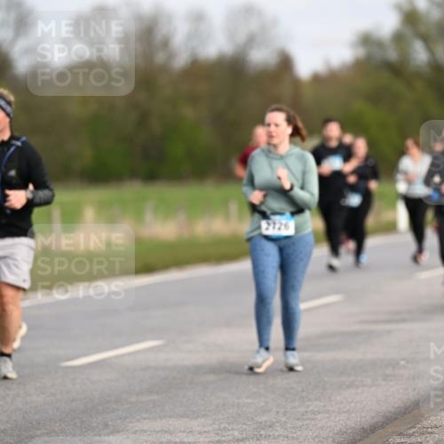 12.04.2026 - 45. Internationalen Wilhelmsburger Insellauf Dr. Thomas Lammeyer http://msf.ph/oto/9436633 12.04.2026 09:28:21 Laufen 2726 meine-sportfotos.de
