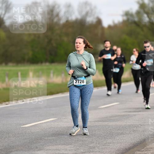 12.04.2026 - 45. Internationalen Wilhelmsburger Insellauf Dr. Thomas Lammeyer http://msf.ph/oto/9436638 12.04.2026 09:28:21 Laufen 2726, 5928 meine-sportfotos.de