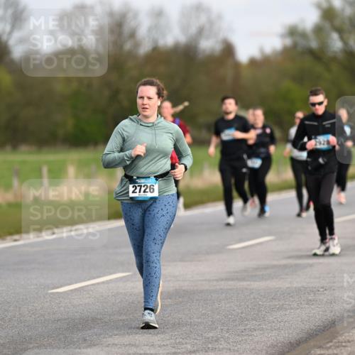 12.04.2026 - 45. Internationalen Wilhelmsburger Insellauf Dr. Thomas Lammeyer http://msf.ph/oto/9436642 12.04.2026 09:28:22 Laufen 2726 meine-sportfotos.de