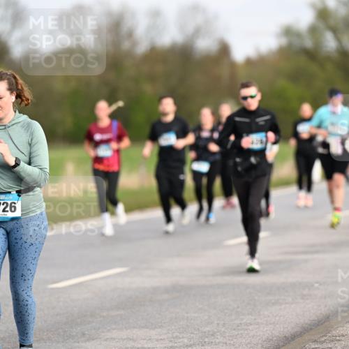 12.04.2026 - 45. Internationalen Wilhelmsburger Insellauf Dr. Thomas Lammeyer http://msf.ph/oto/9436651 12.04.2026 09:28:23 Laufen 2726 meine-sportfotos.de
