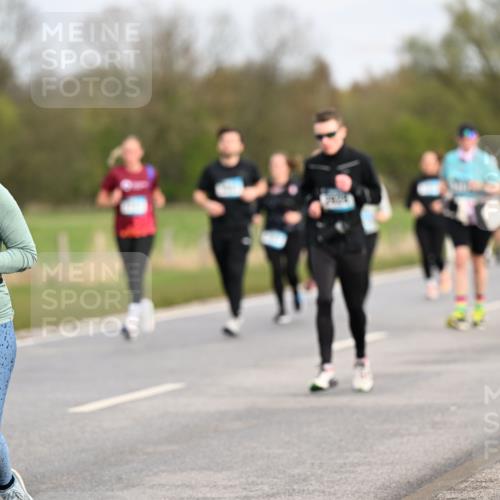 12.04.2026 - 45. Internationalen Wilhelmsburger Insellauf Dr. Thomas Lammeyer http://msf.ph/oto/9436653 12.04.2026 09:28:24 Laufen 2726 meine-sportfotos.de