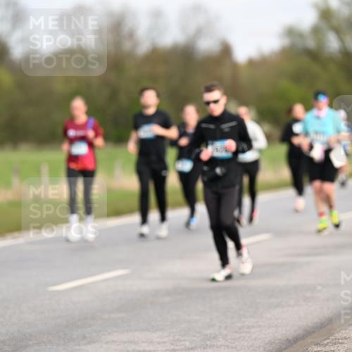 12.04.2026 - 45. Internationalen Wilhelmsburger Insellauf Dr. Thomas Lammeyer http://msf.ph/oto/9436655 12.04.2026 09:28:24 Laufen 2726 meine-sportfotos.de