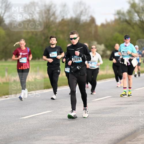 12.04.2026 - 45. Internationalen Wilhelmsburger Insellauf Dr. Thomas Lammeyer http://msf.ph/oto/9436658 12.04.2026 09:28:24 Laufen 2753, 3003, 2928, 3111, 4589, 2234 meine-sportfotos.de